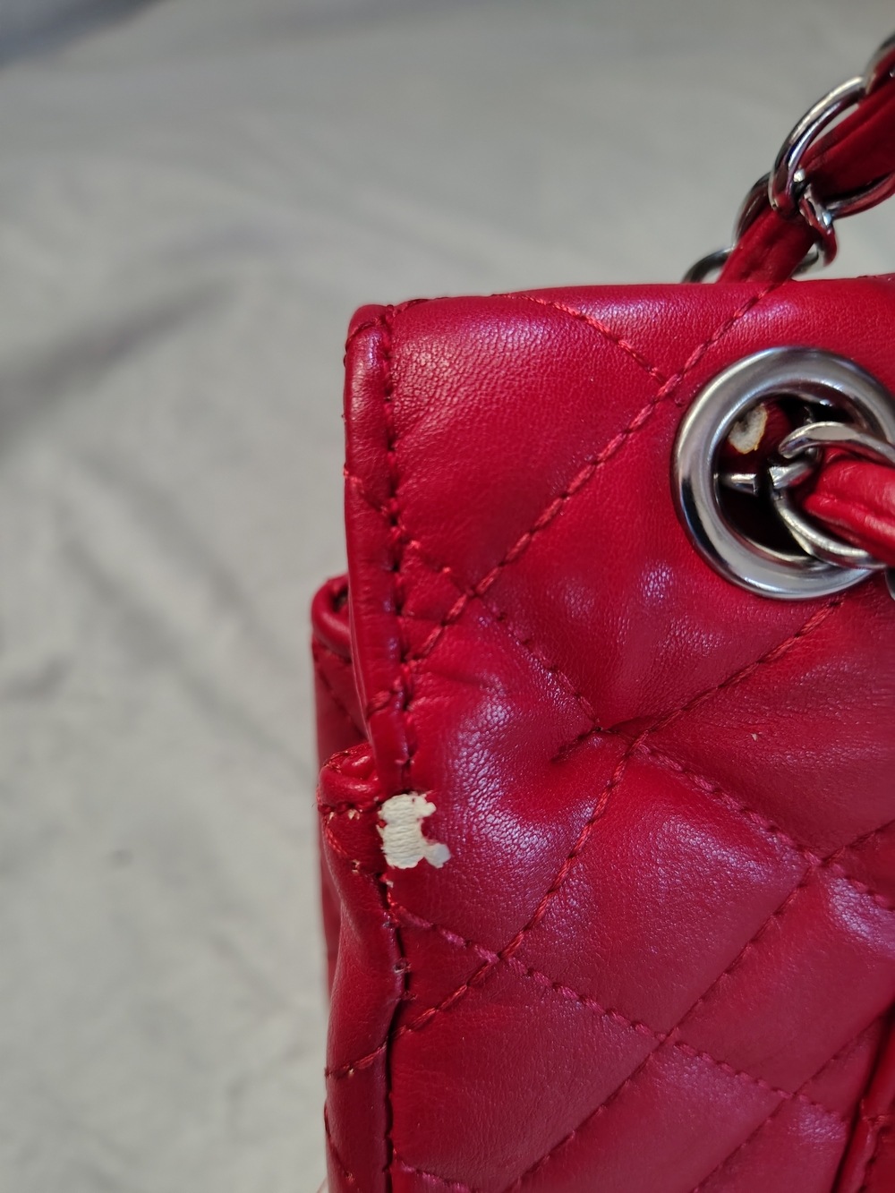 Red Quilted Shoulder Bag with Chain Strap Chanel Copy - Picture 5 of 8